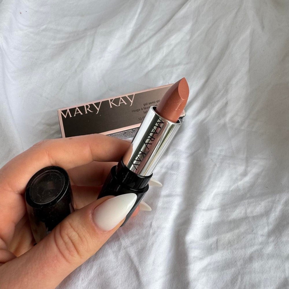 Mary Kay Naturally Buff Gel Semi-Shine Lipstick 094608 Chamois New